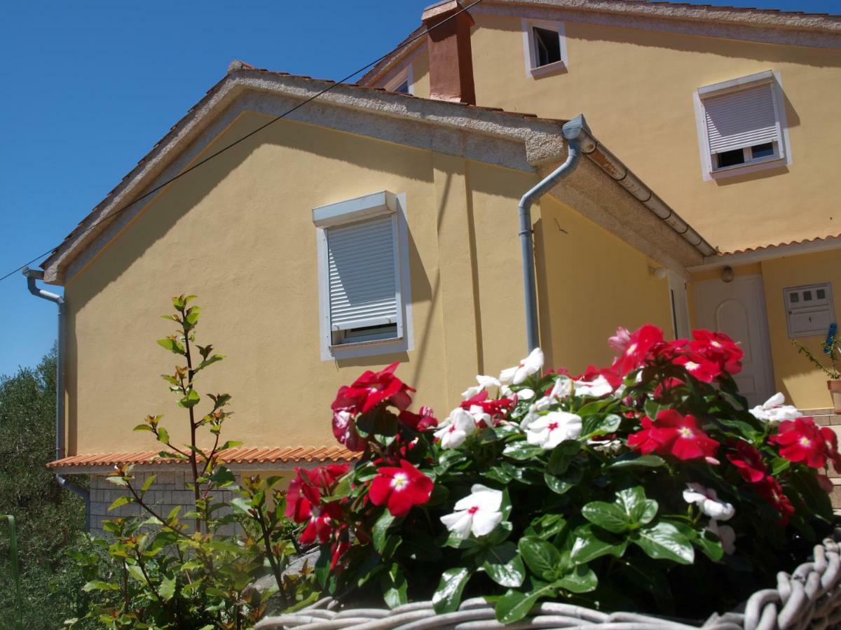 Apartments Dumicic Supetarska Draga Esterno foto
